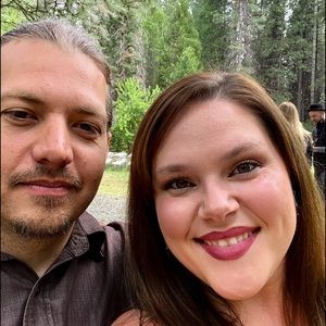 Meet your Posher, Hillary